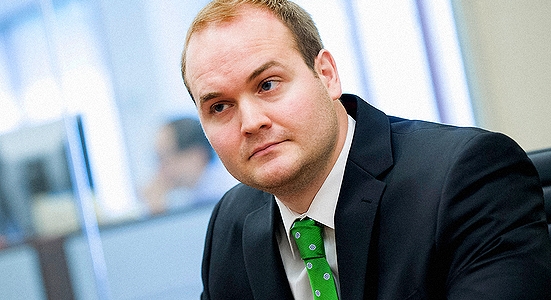 Headshot-AndrewWalker