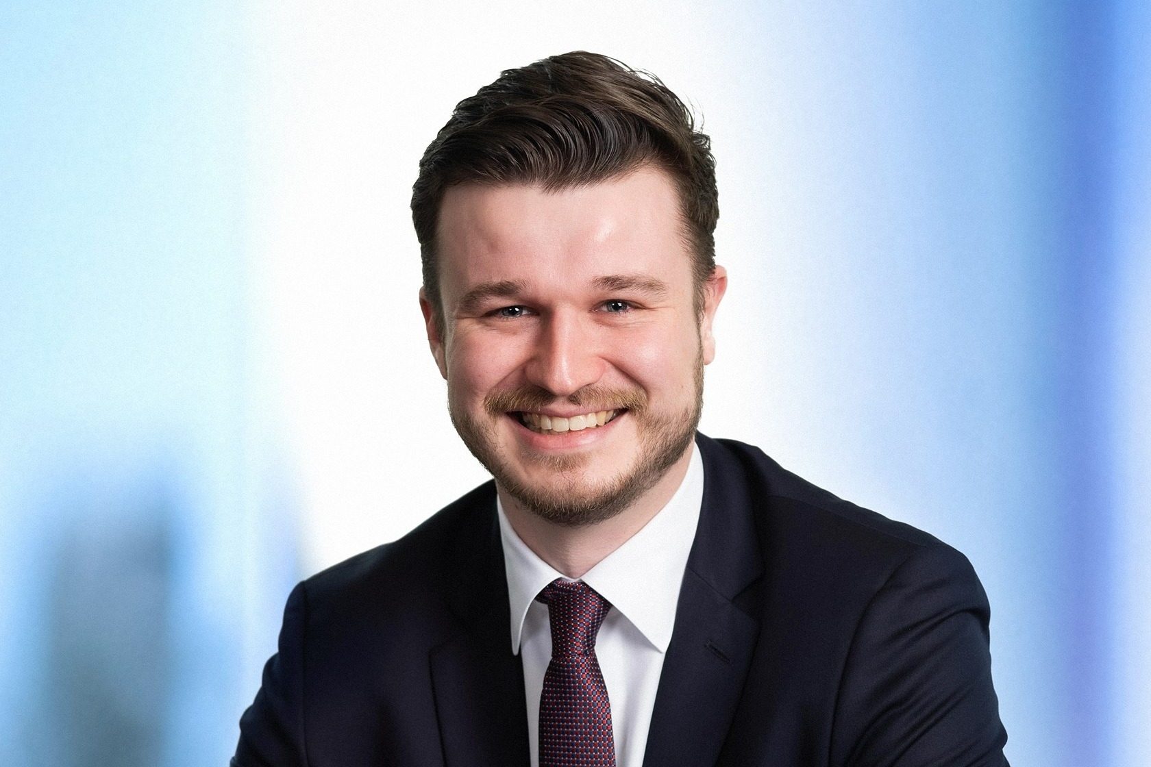 Headshot-ChrisLeMay